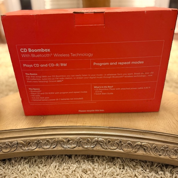 New Groove Onn Red Boombox CD Player & FM w/Radio Bluetooth Wireless Technology - Picture 9 of 11